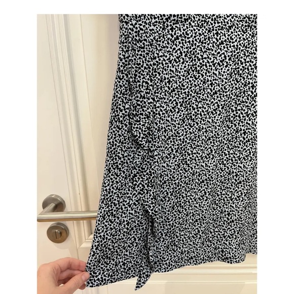 & OTHER STORIES  Patterned Dress - Picture 4 of 9